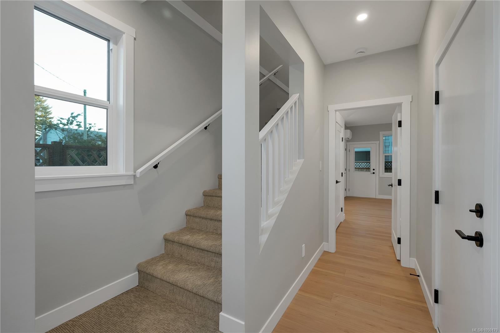 303B Hilchey Rd