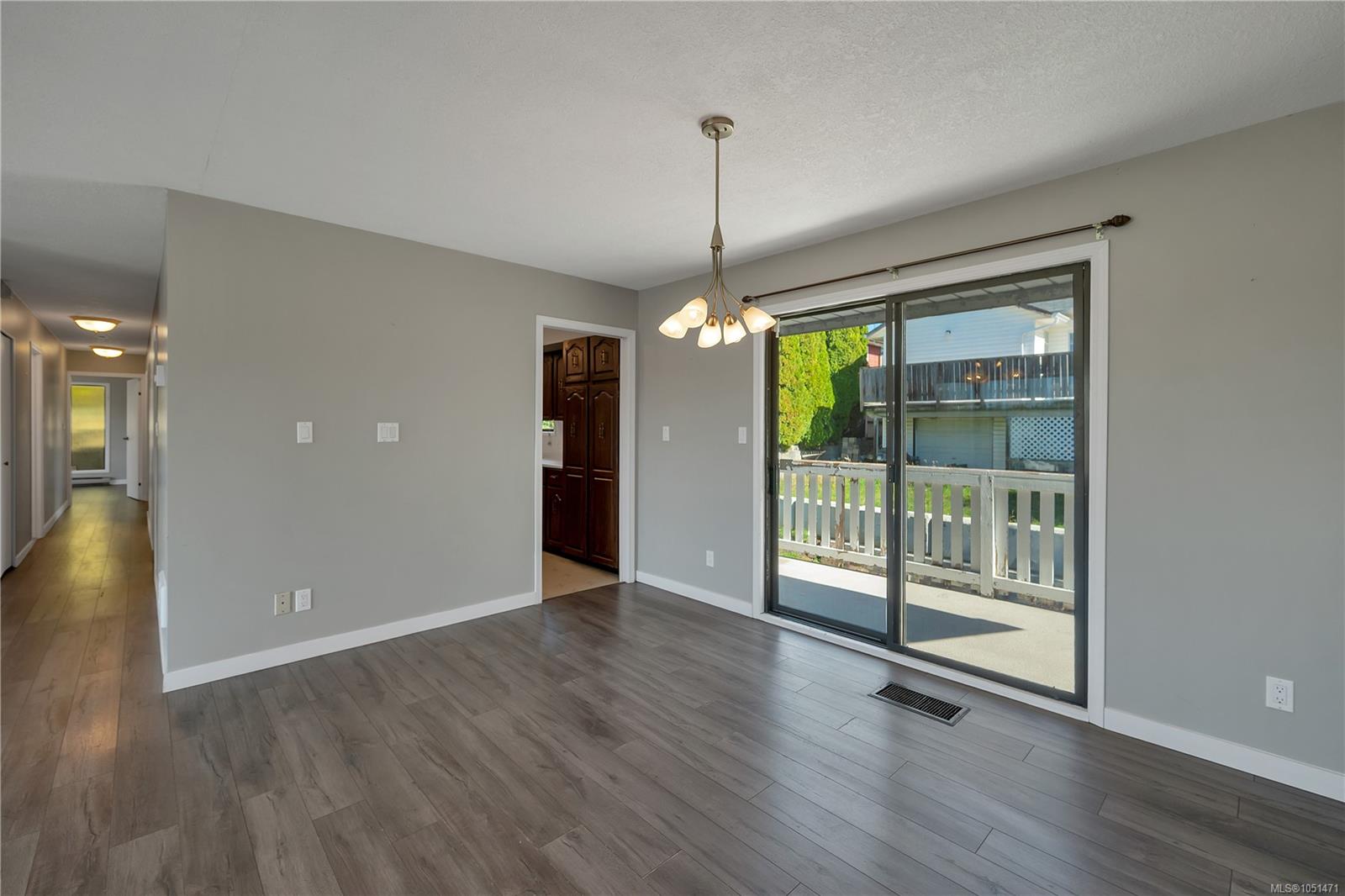 531 Savary Cres