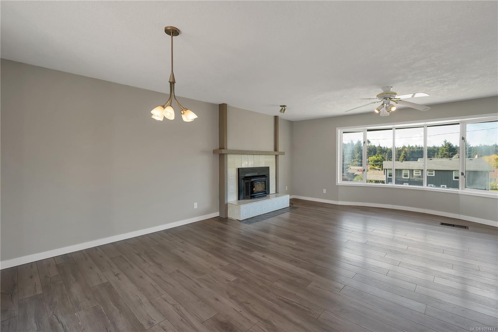 531 Savary Cres