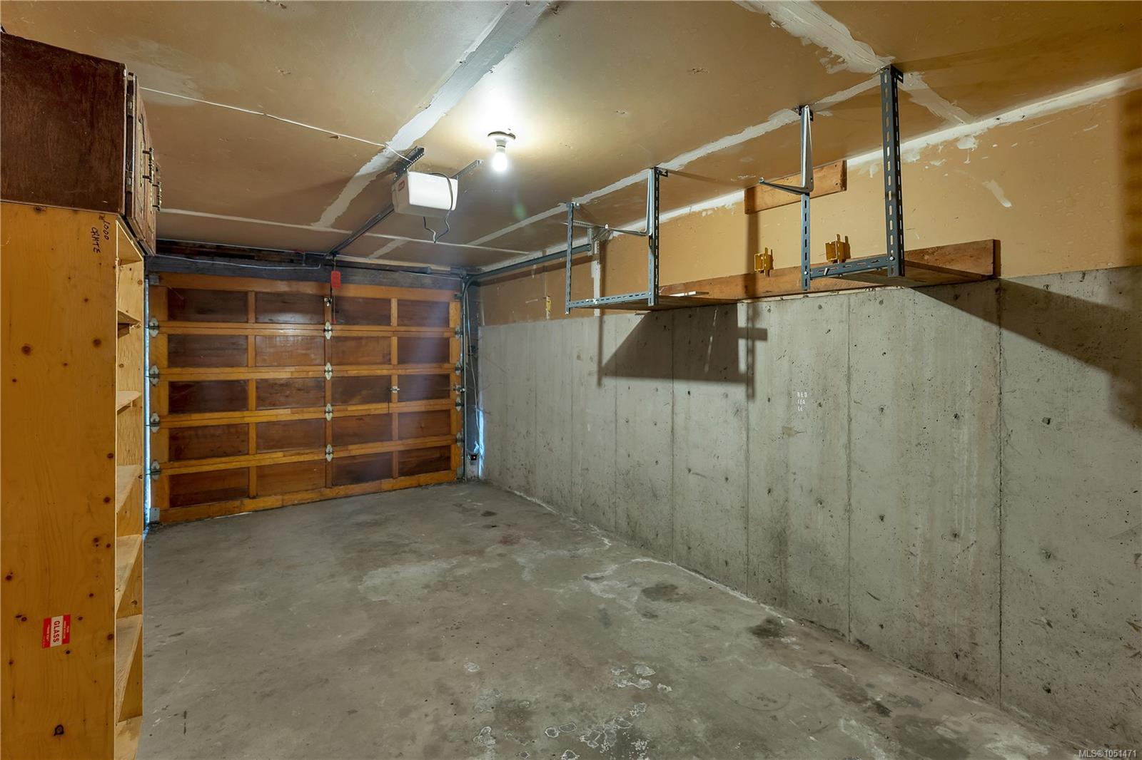531 Savary Cres