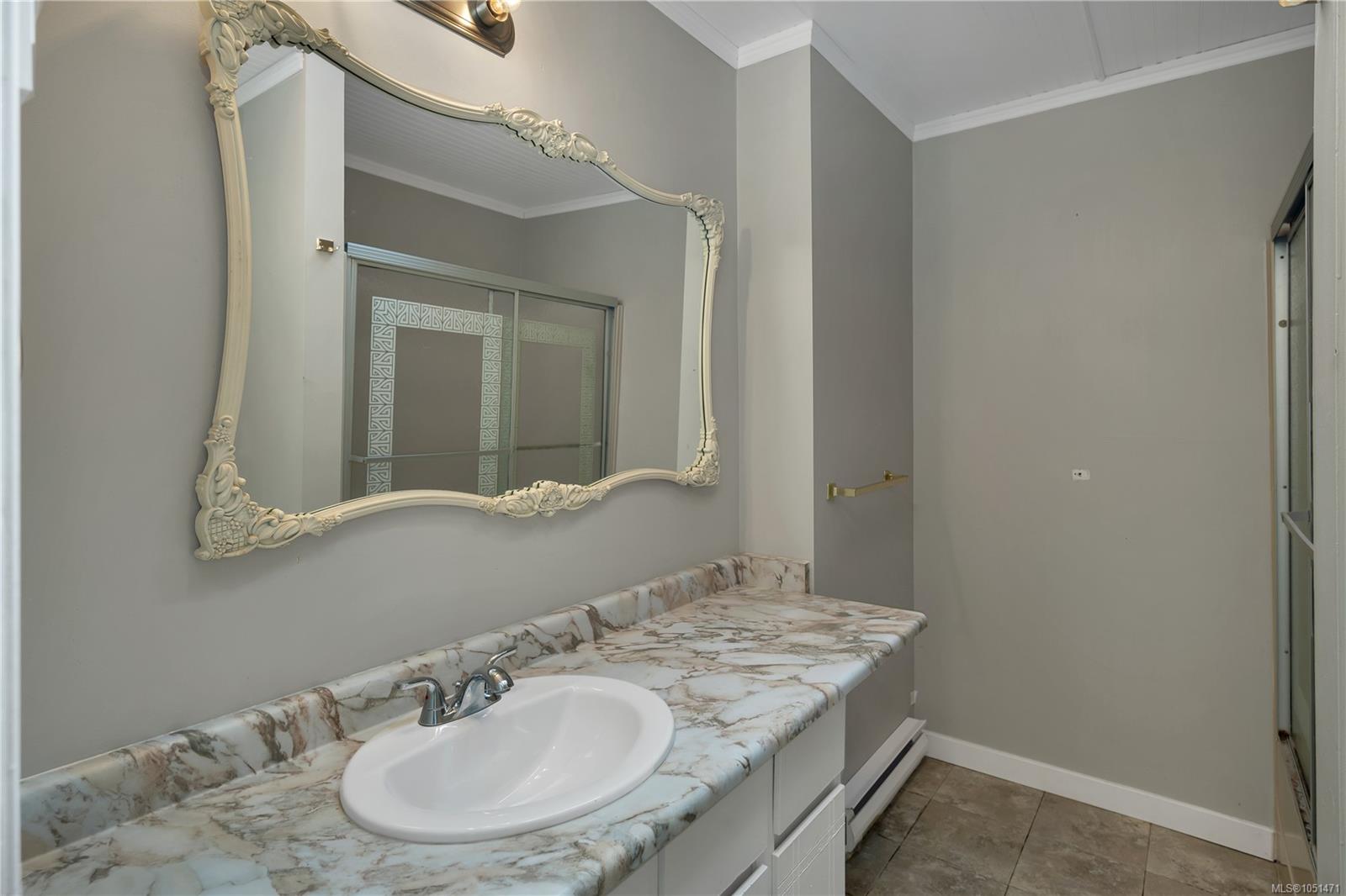 531 Savary Cres