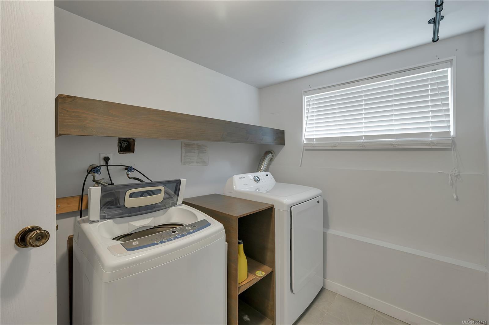 531 Savary Cres