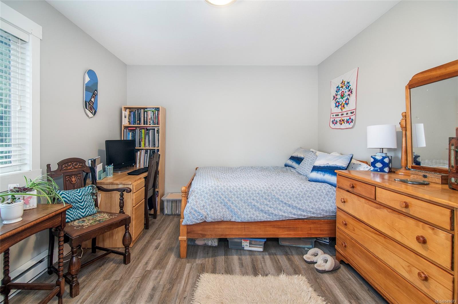 581 DOGWOOD St Unit: 5