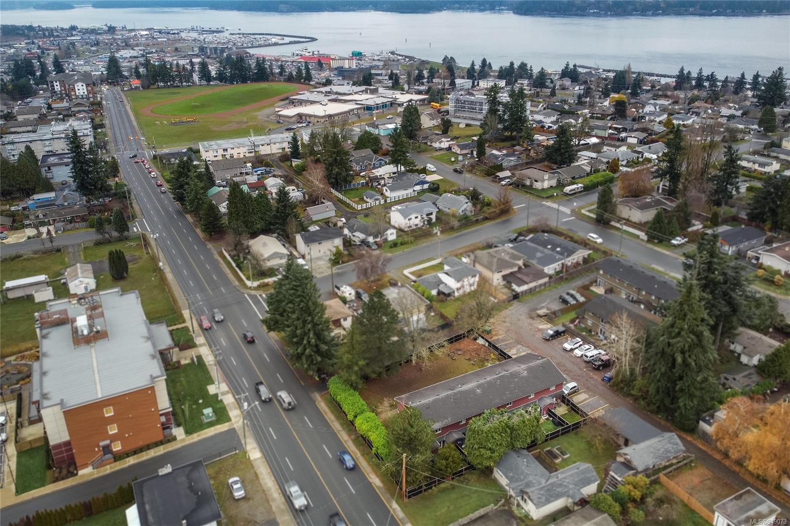 581 DOGWOOD St Unit: 5