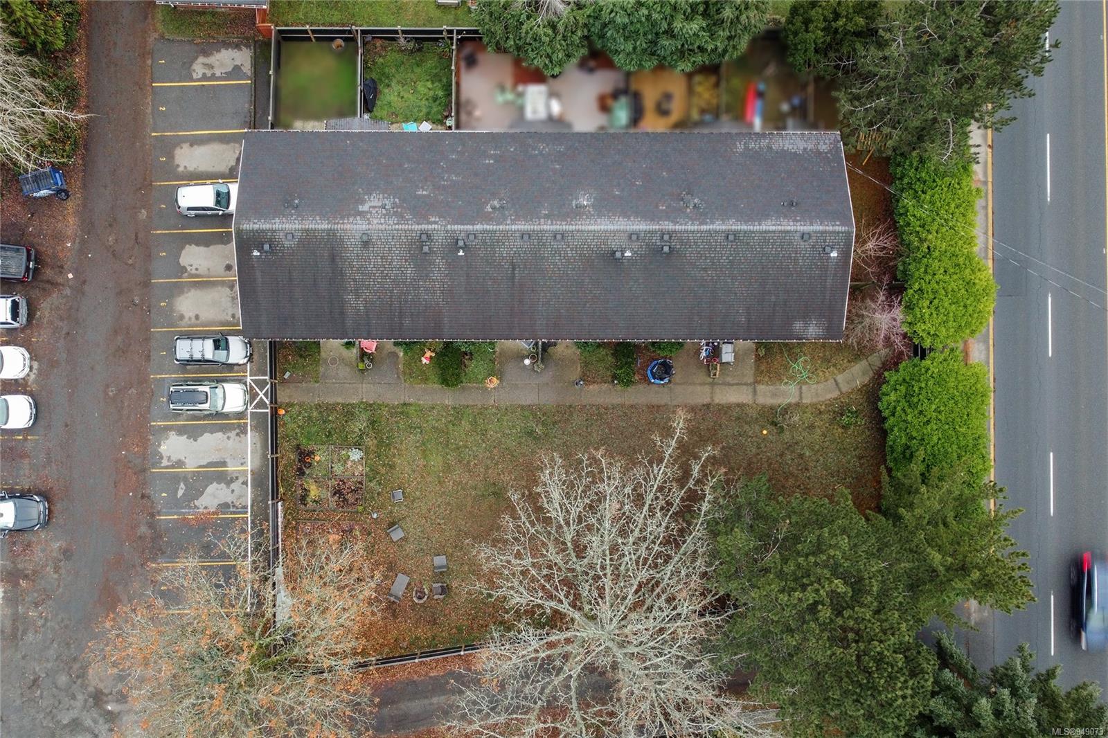 581 DOGWOOD St Unit: 5