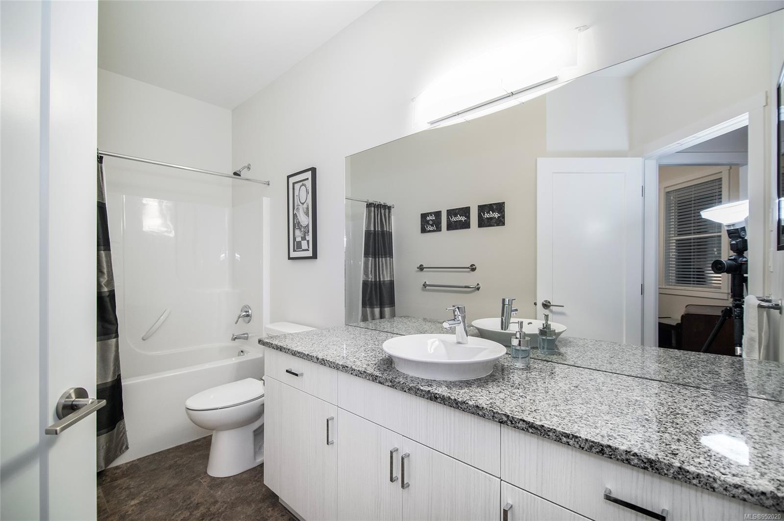 2006 Sierra Dr Unit: 108