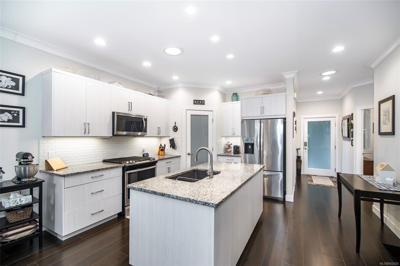 2006 Sierra Dr Unit: 108