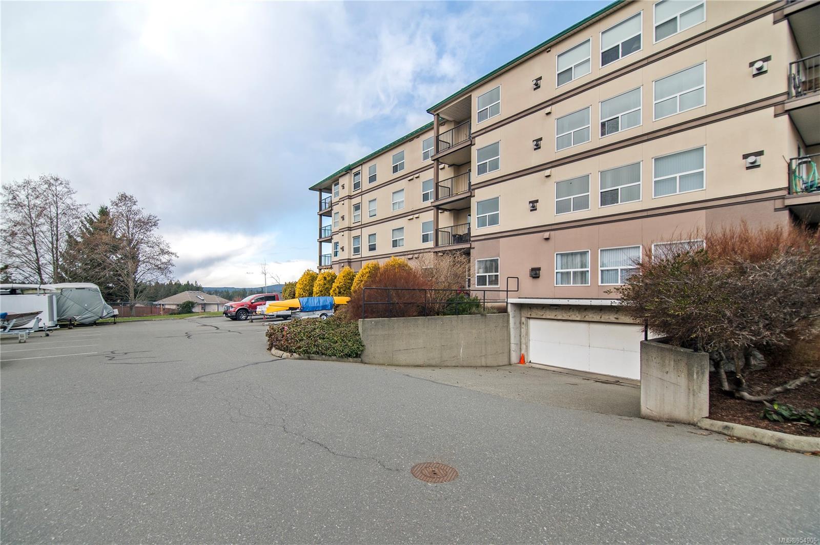 280 DOGWOOD St S # 301