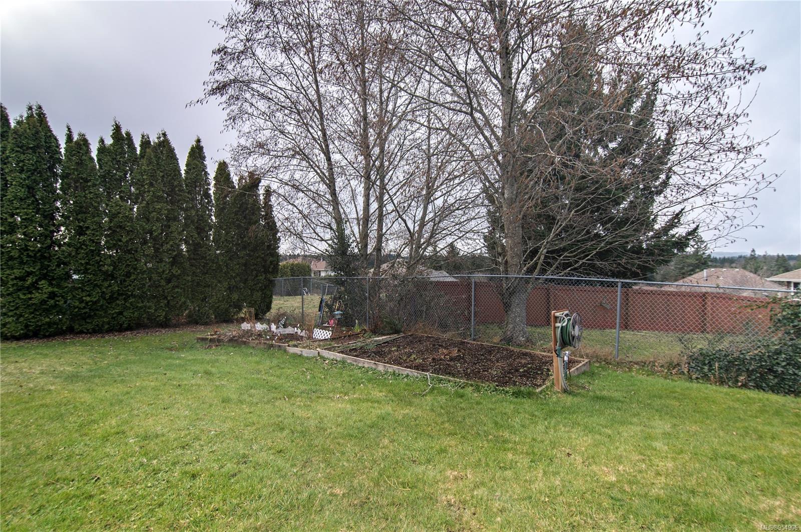 280 DOGWOOD St S # 301