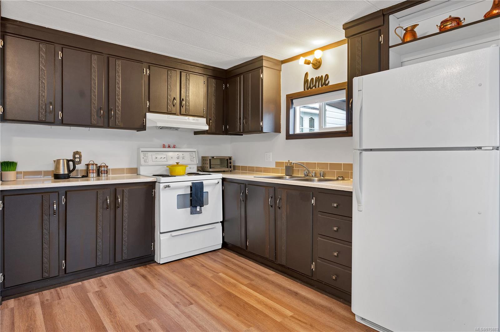 1160 Shellbourne Blvd # 10