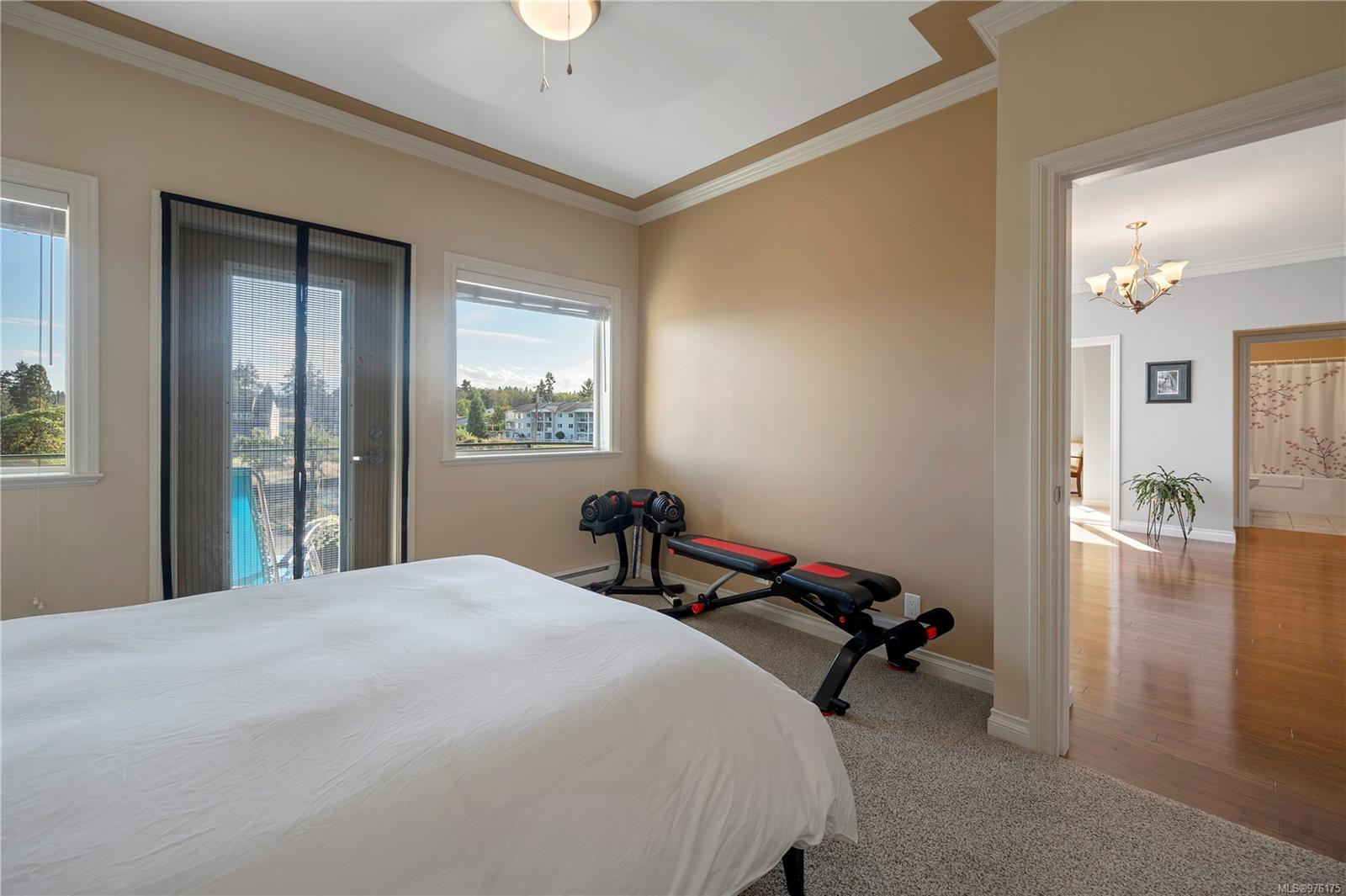 2676 Island Hwy S # 207