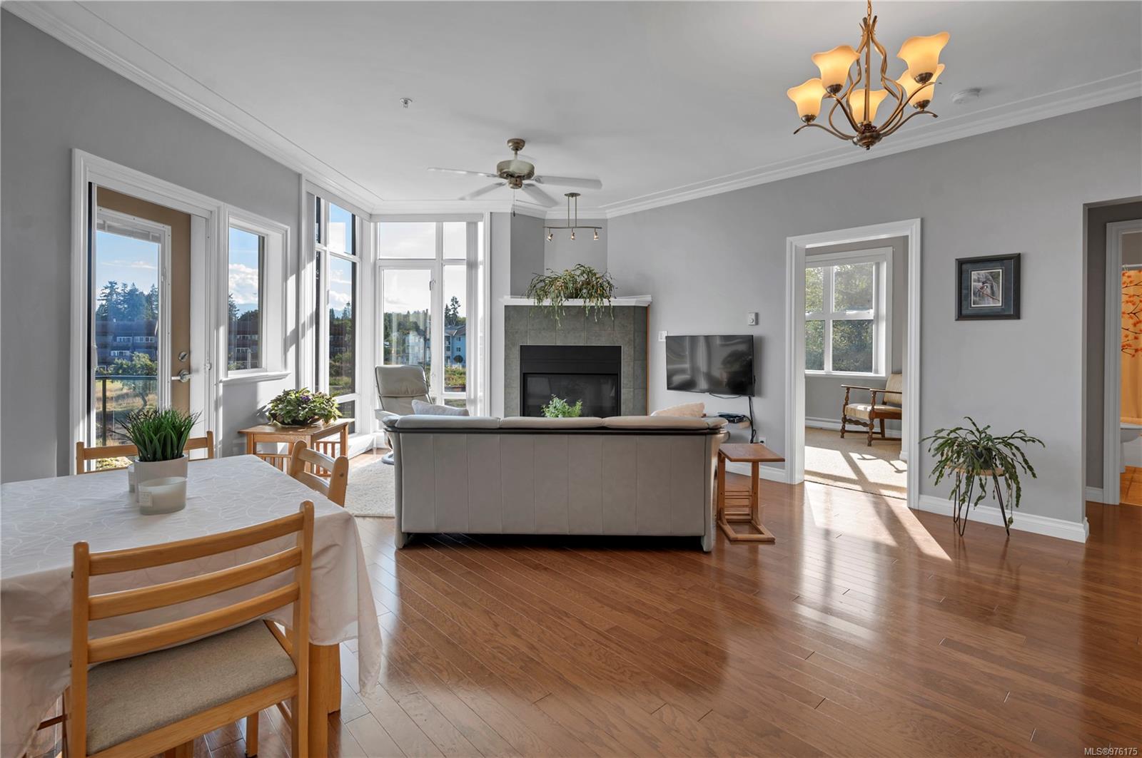 2676 Island Hwy S # 207