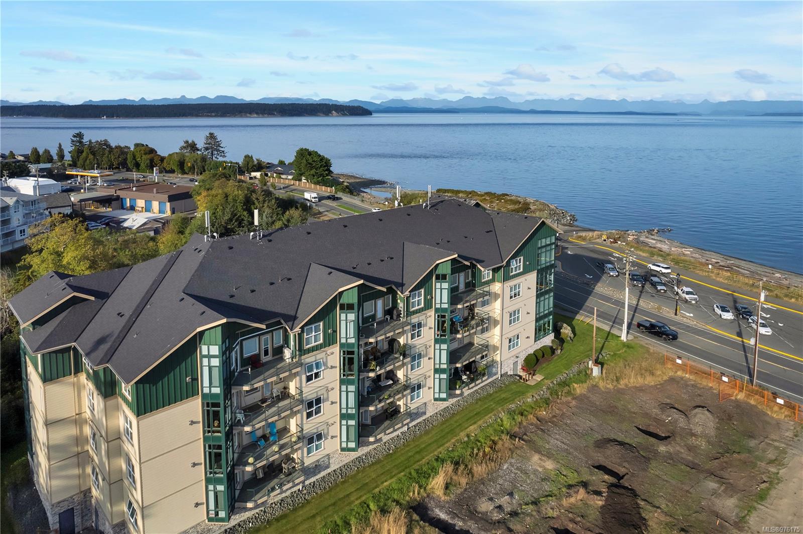 2676 Island Hwy S # 207