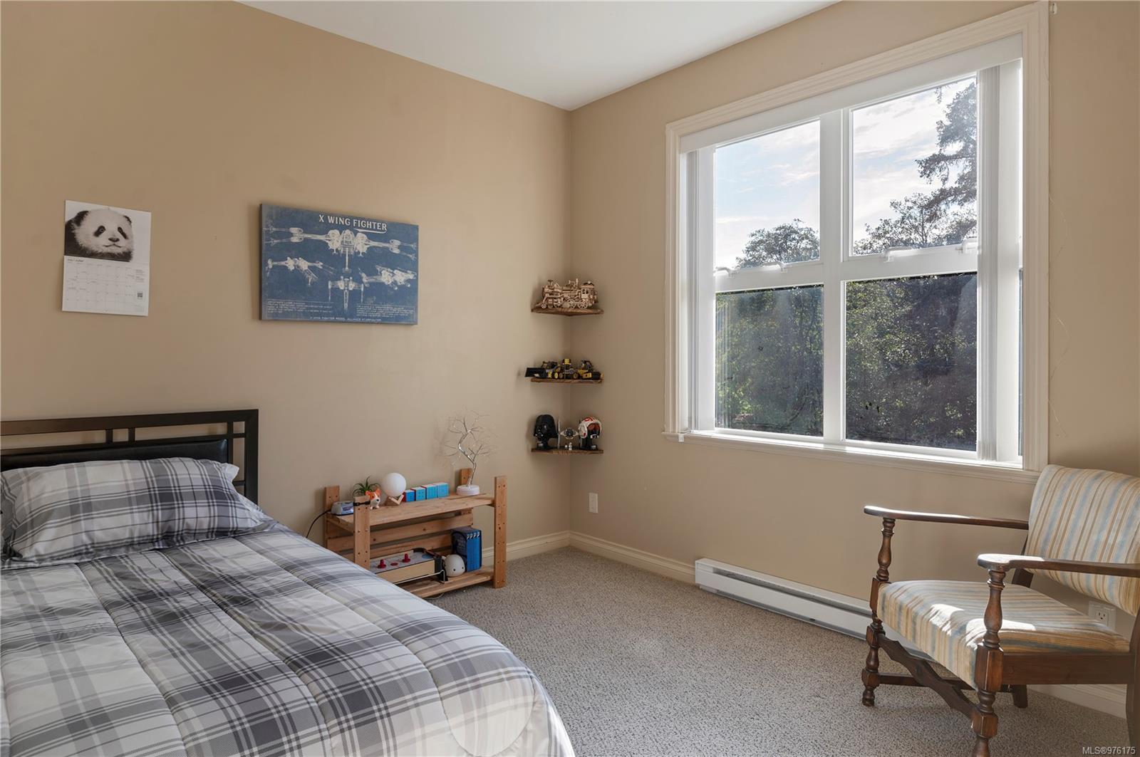 2676 Island Hwy S # 207