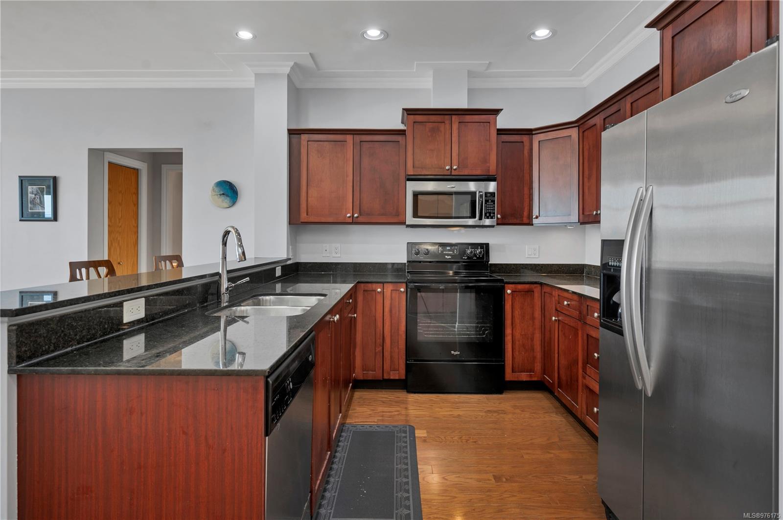 2676 Island Hwy S # 207