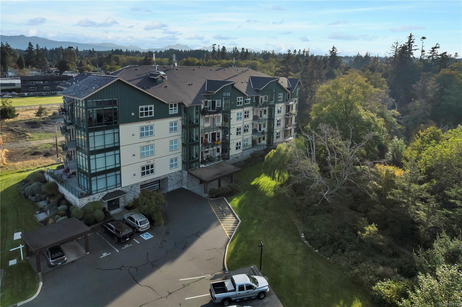 2676 Island Hwy S # 207