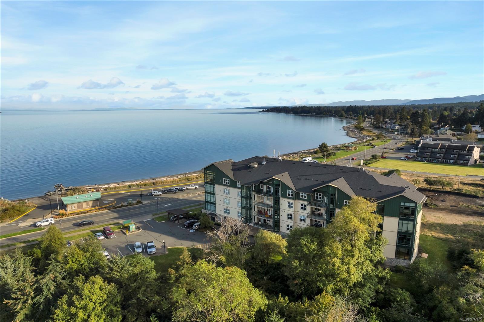 2676 Island Hwy S # 207