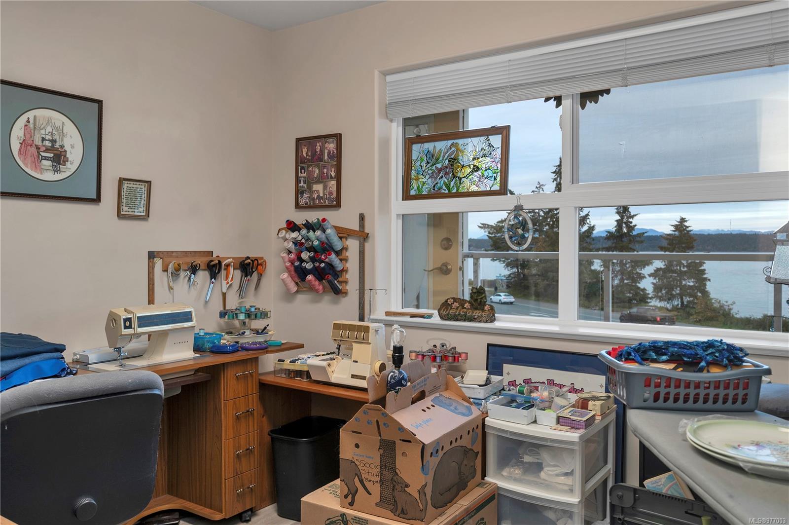 350 Island Hwy S # 202