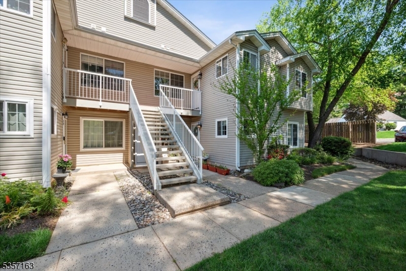 48 Spruce Court