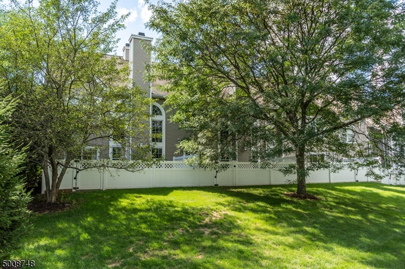 17 Clark Ct