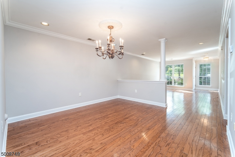 17 Clark Ct