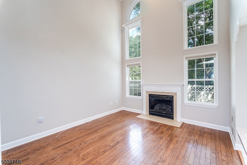 17 Clark Ct