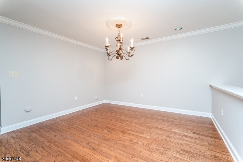 17 Clark Ct