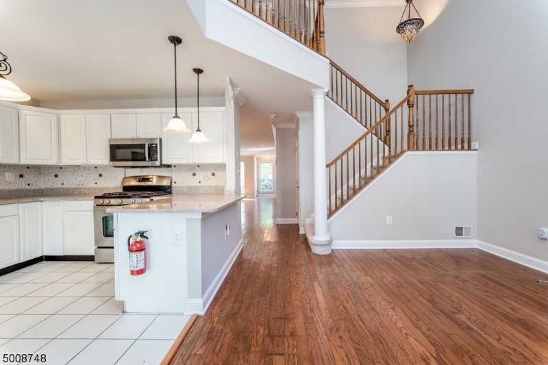 17 Clark Ct