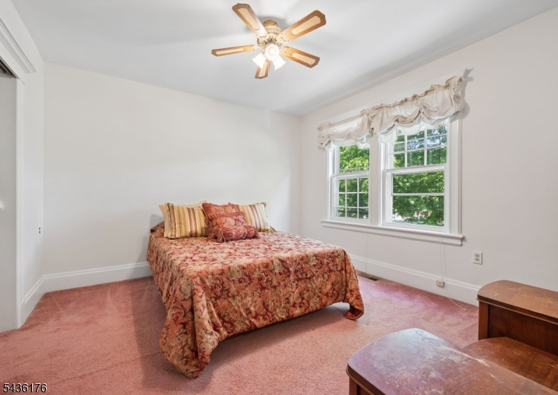 261 Beechwood Ave