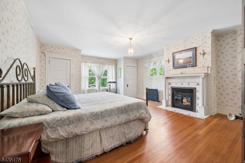 261 Beechwood Ave