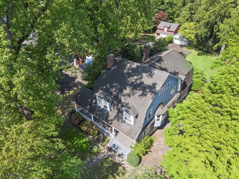261 Beechwood Ave
