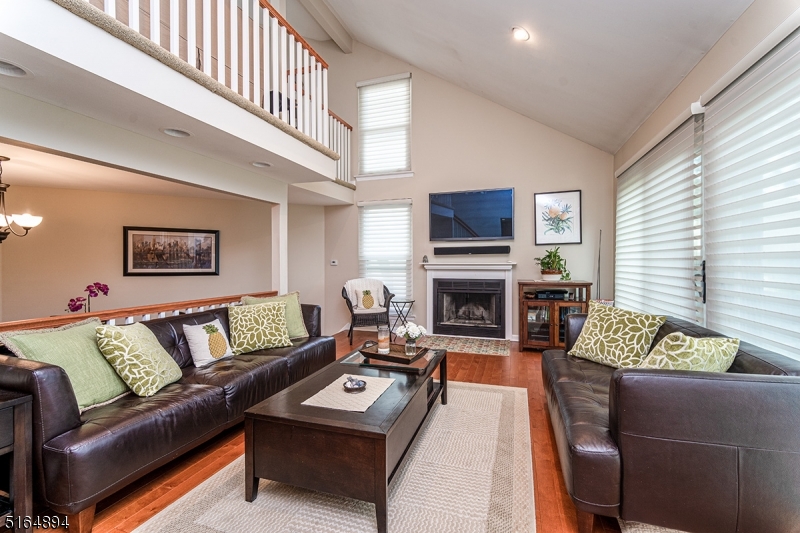 245 Crabtree Ct