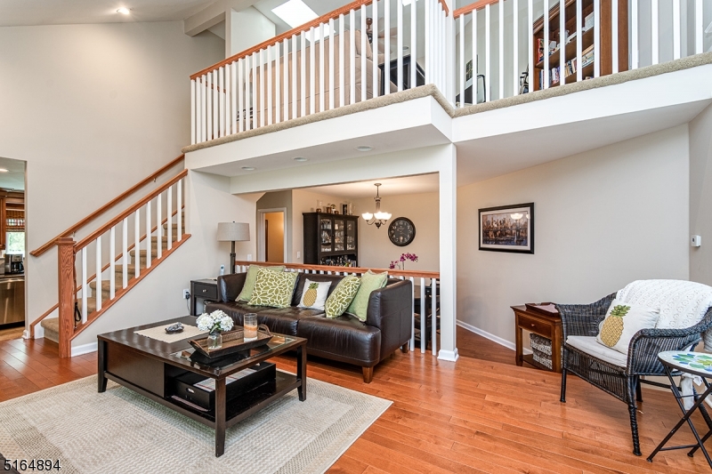 245 Crabtree Ct