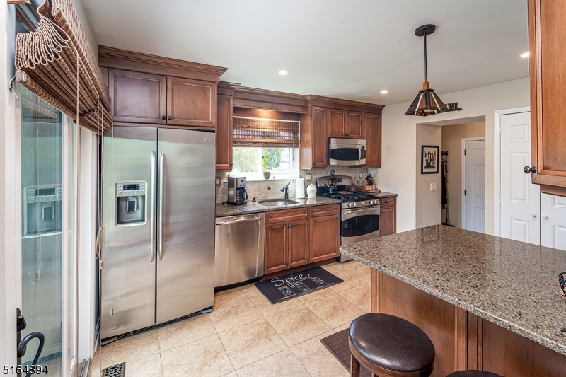 245 Crabtree Ct