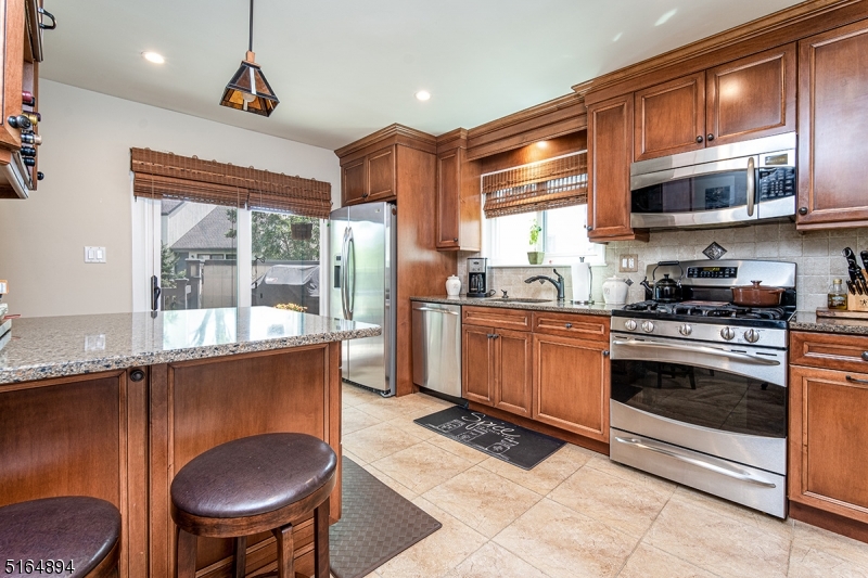 245 Crabtree Ct