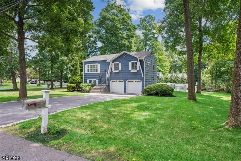 29 Hillside Ter