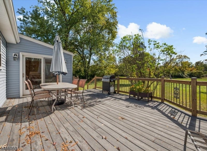 320 Garretson Rd
