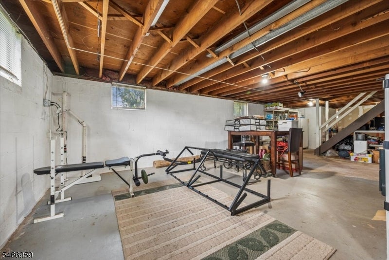 320 Garretson Rd