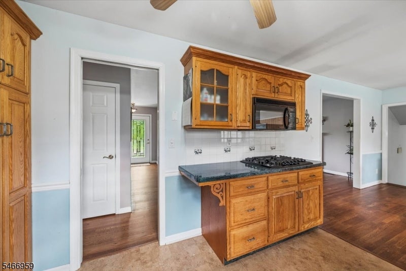 320 Garretson Rd