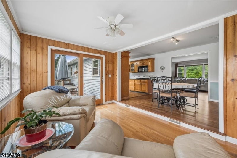 320 Garretson Rd