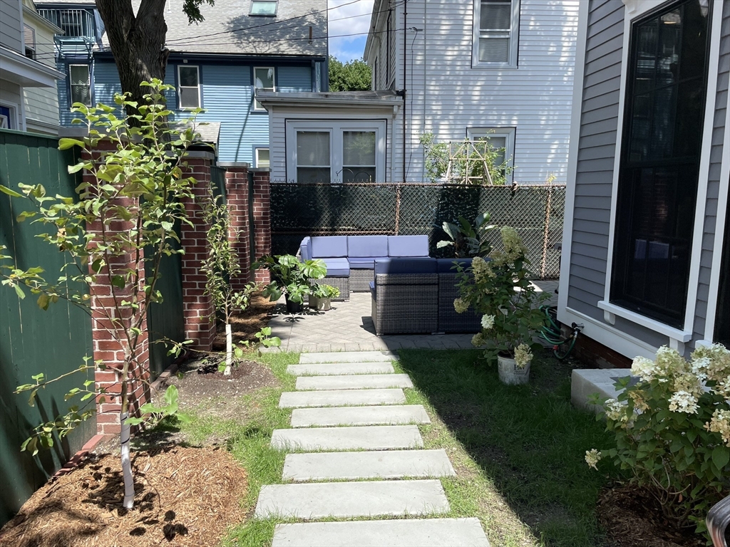 208 Windsor St