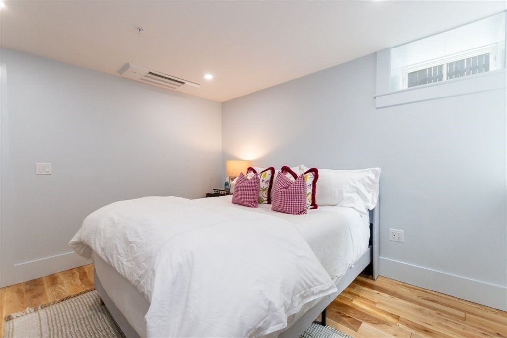 133 Spring St # 1 Unit: #1