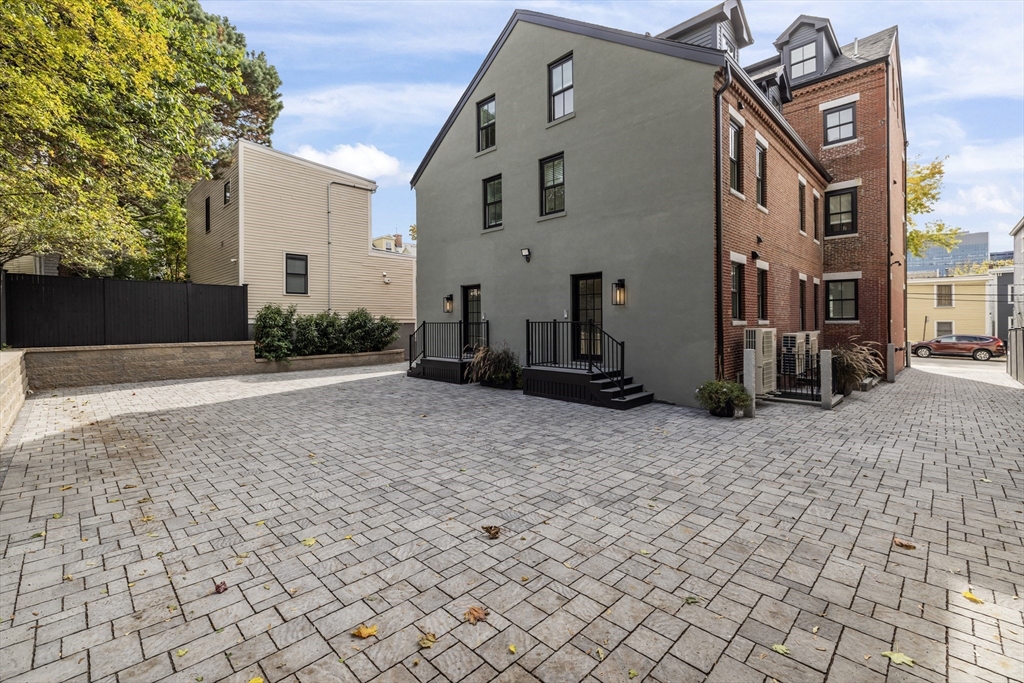 133 Spring St # 1 Unit: #1