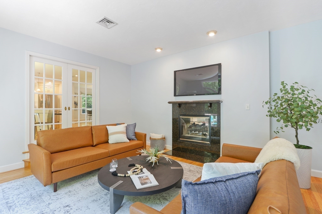 156 Worcester Lane