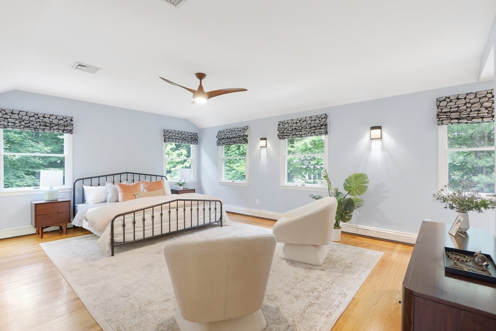 156 Worcester Lane