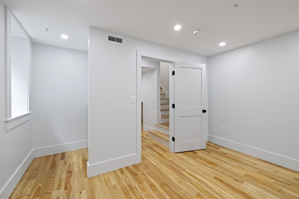 133 Spring St # 2 Unit: #2