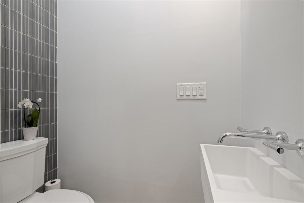 133 Spring St # 2 Unit: #2