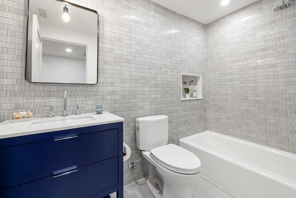 133 Spring St # 2 Unit: #2