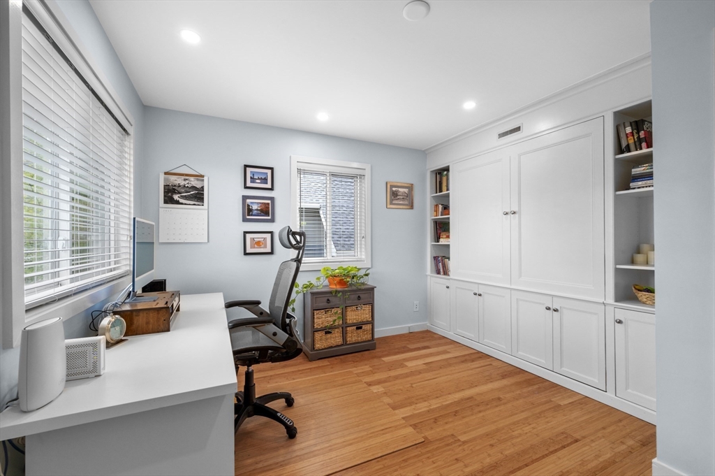 20 Ship Avenue # 18