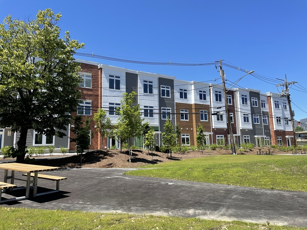 240 Mystic Ave # 209